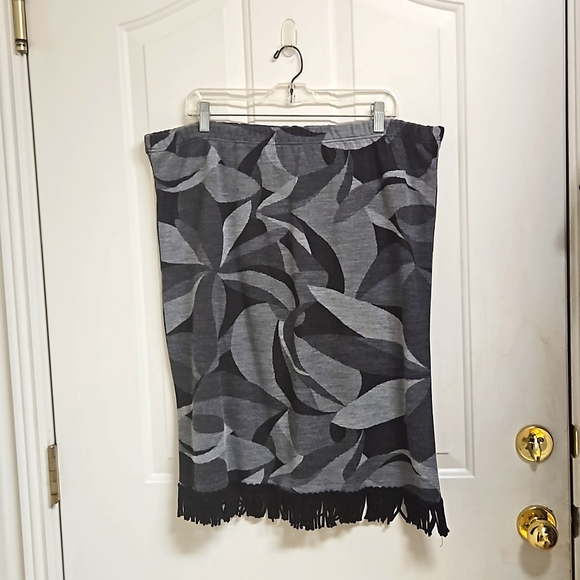 Lemmie for Nina Leonard Knit Skirt - Picture 1 of 5